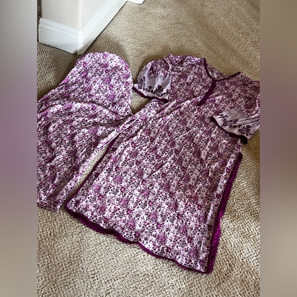 Floral Purple 2 pieces Indian Pakistani dress - Picture 4 of 5